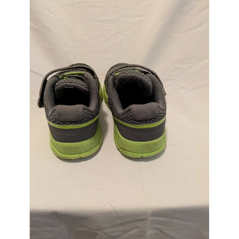 Under Armour Toddler Shoes Size 7K Neon Green & Gray Good Condition‎